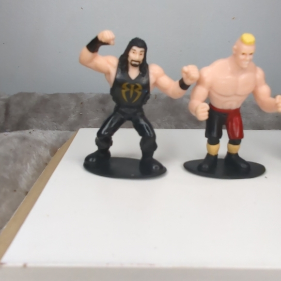 WWE mini wrestler figures wrestling - Picture 8 of 13